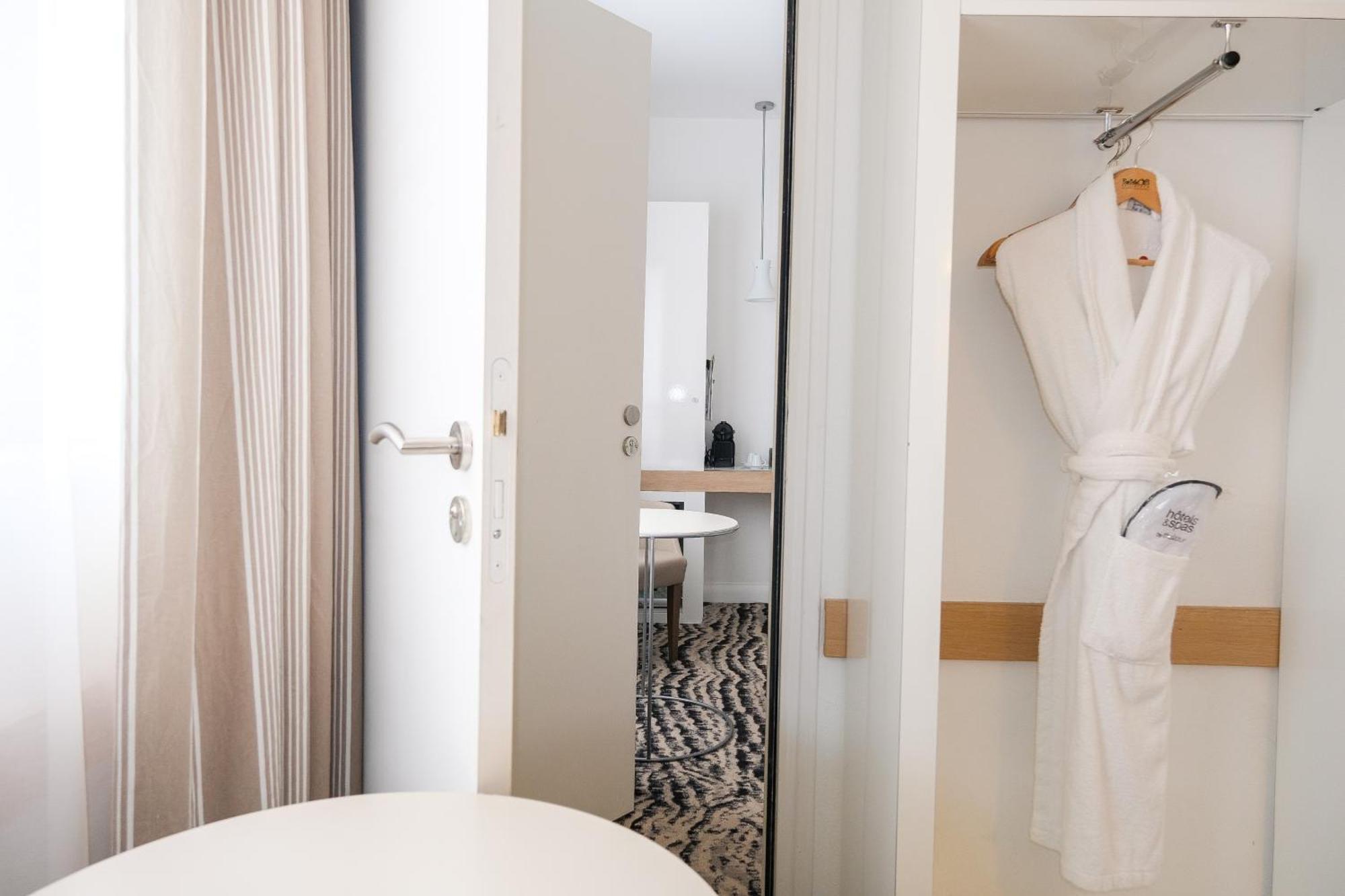 Thalazur Ouistreham - Hotel & Spa Екстер'єр фото